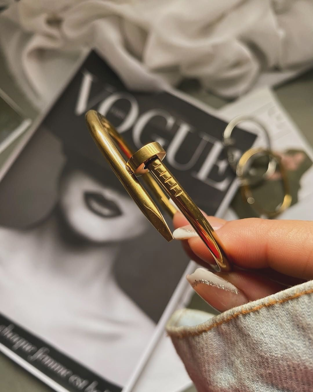 Nail bracelet