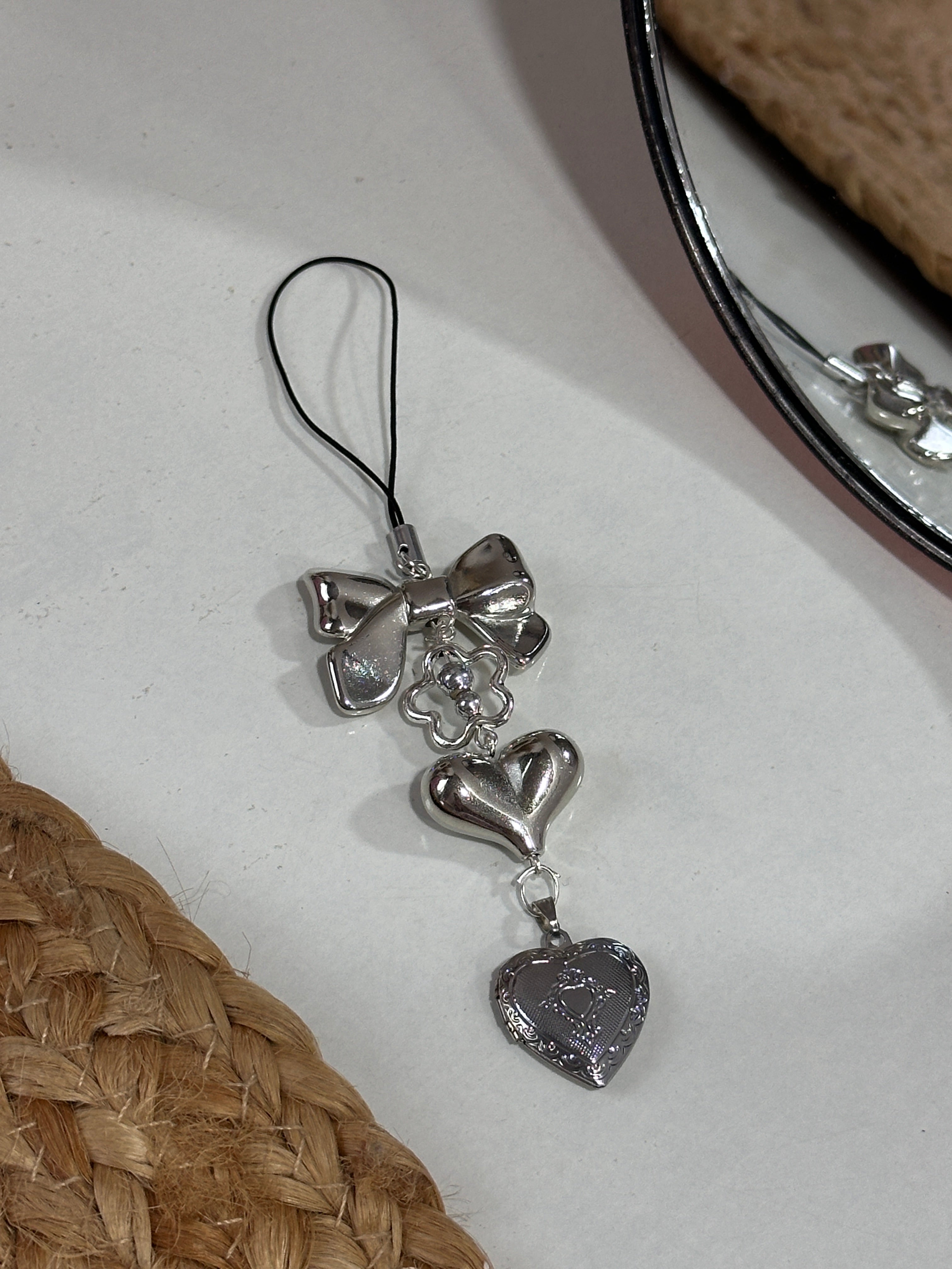 Silver openable heart phone charm