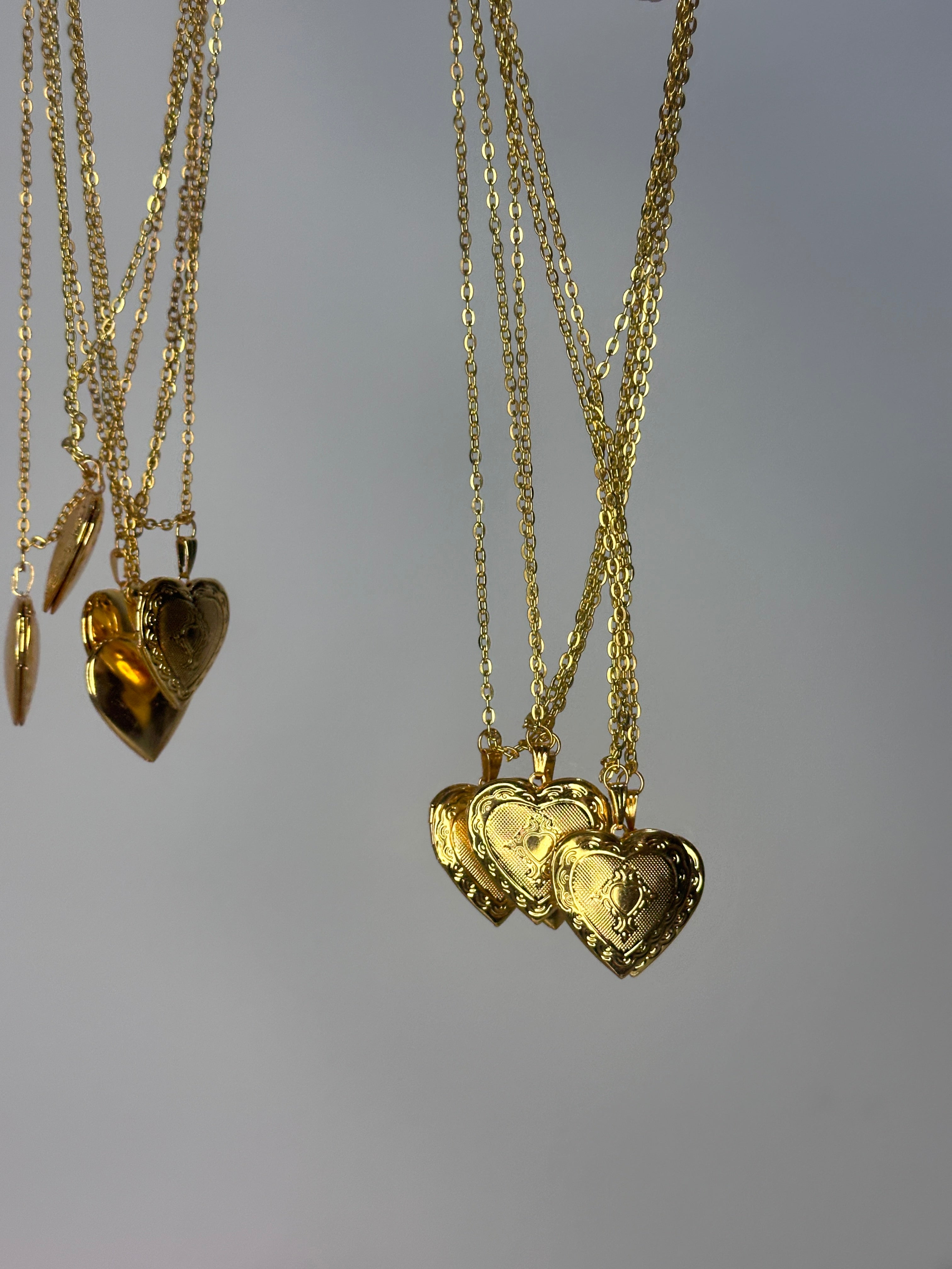 Photo frame locket⚱️