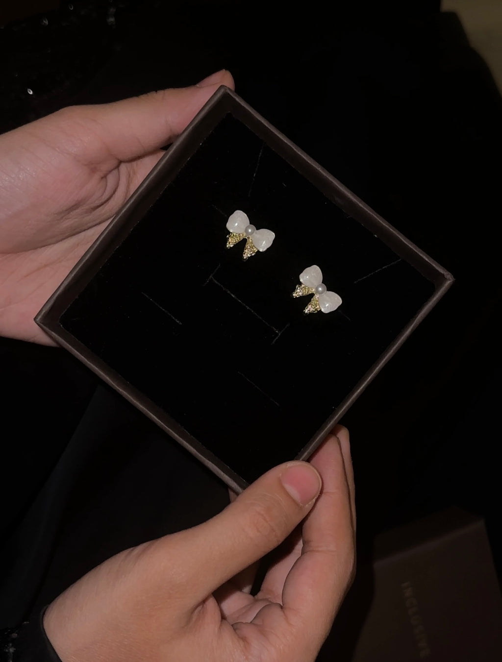 Daily wear earrings