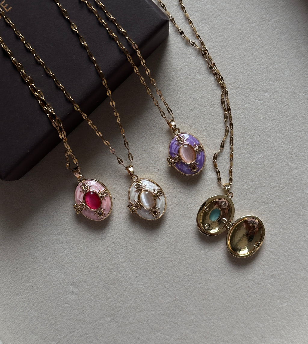 Vintage photo locket