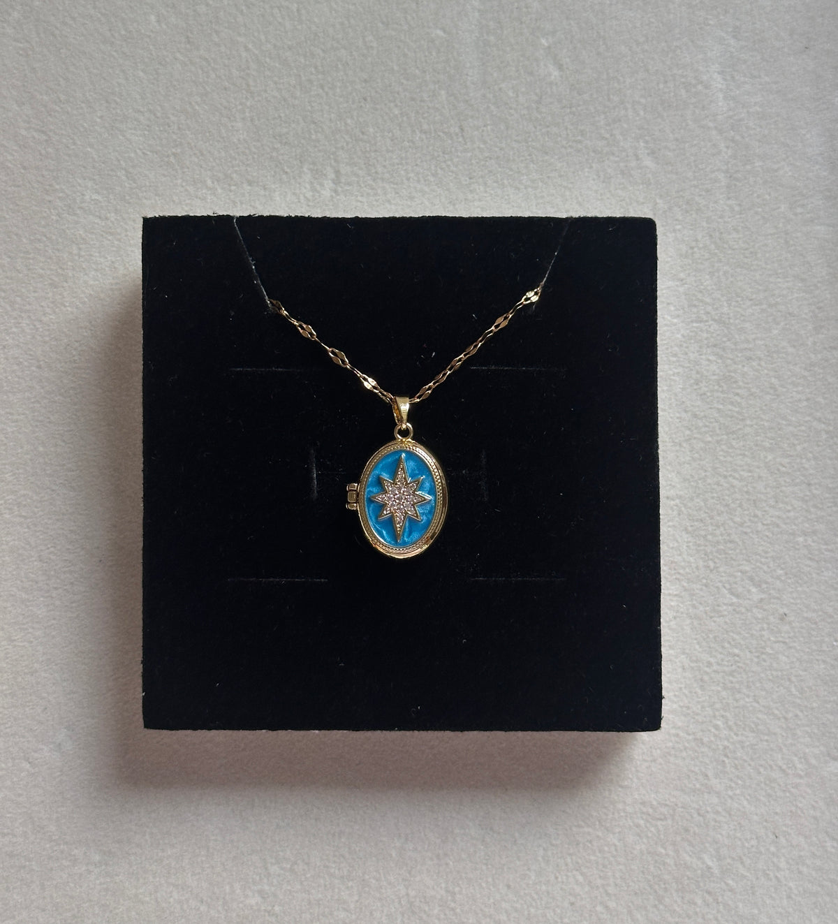 Whimsical photo locket