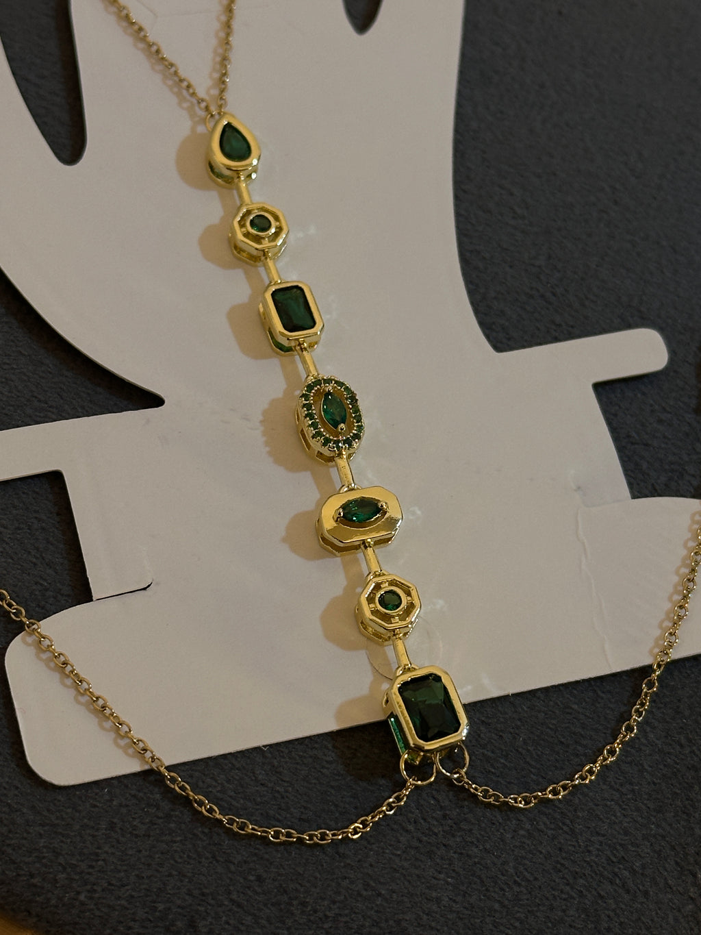 Emerald green Anti tarnished hand chain