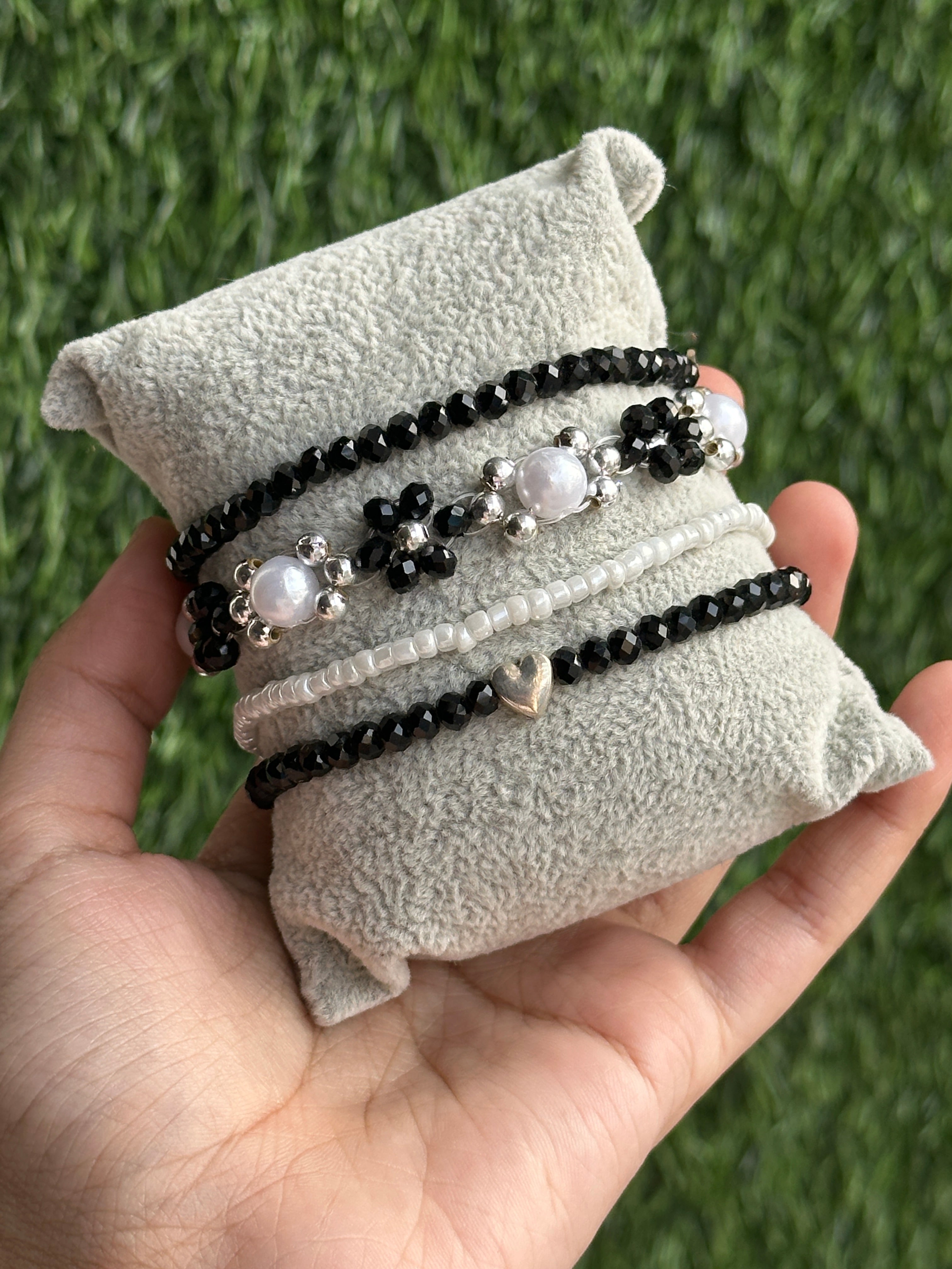 Black stack pack of 4