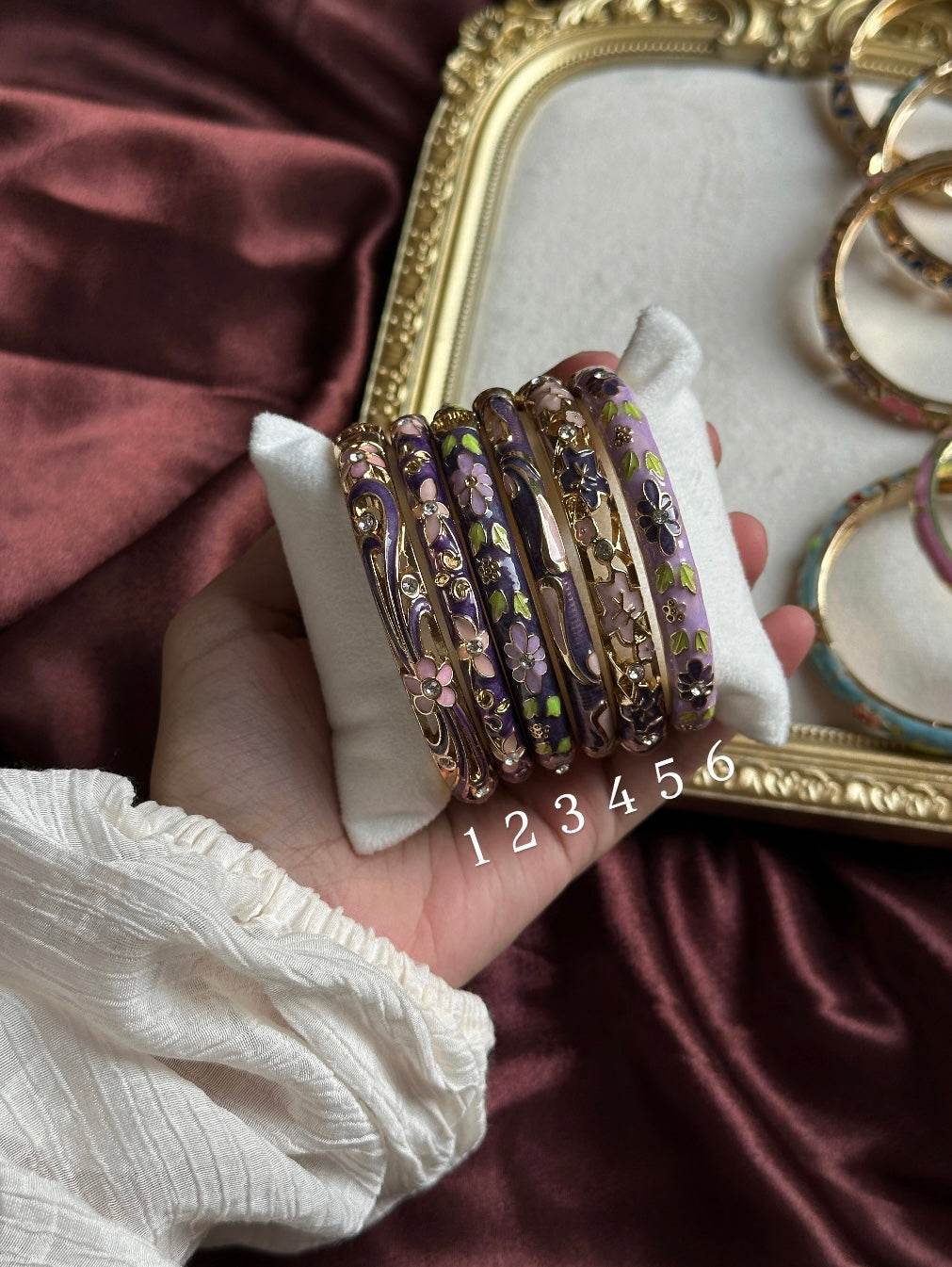 Enamel bangles pack (1)