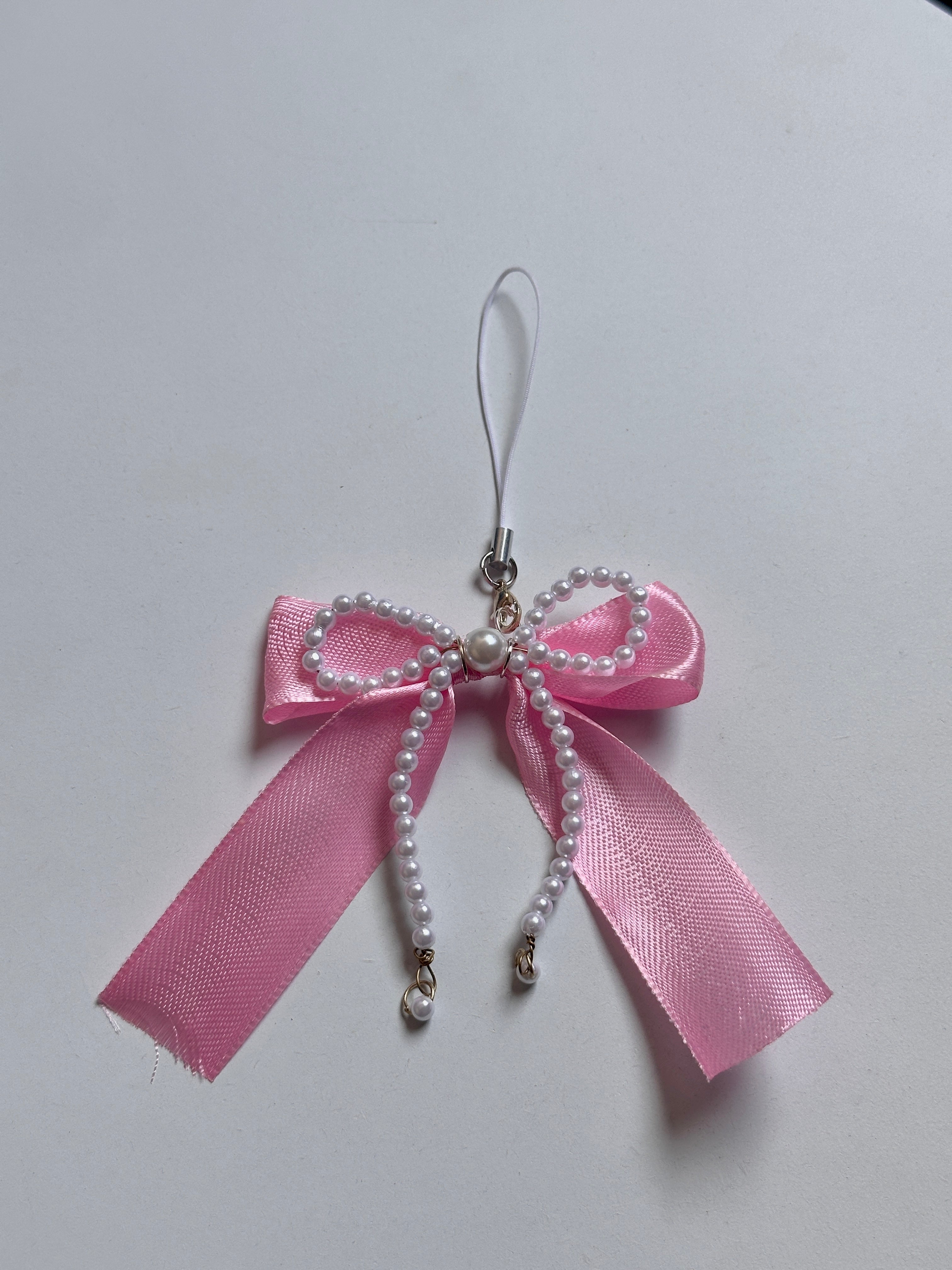 Bow charm