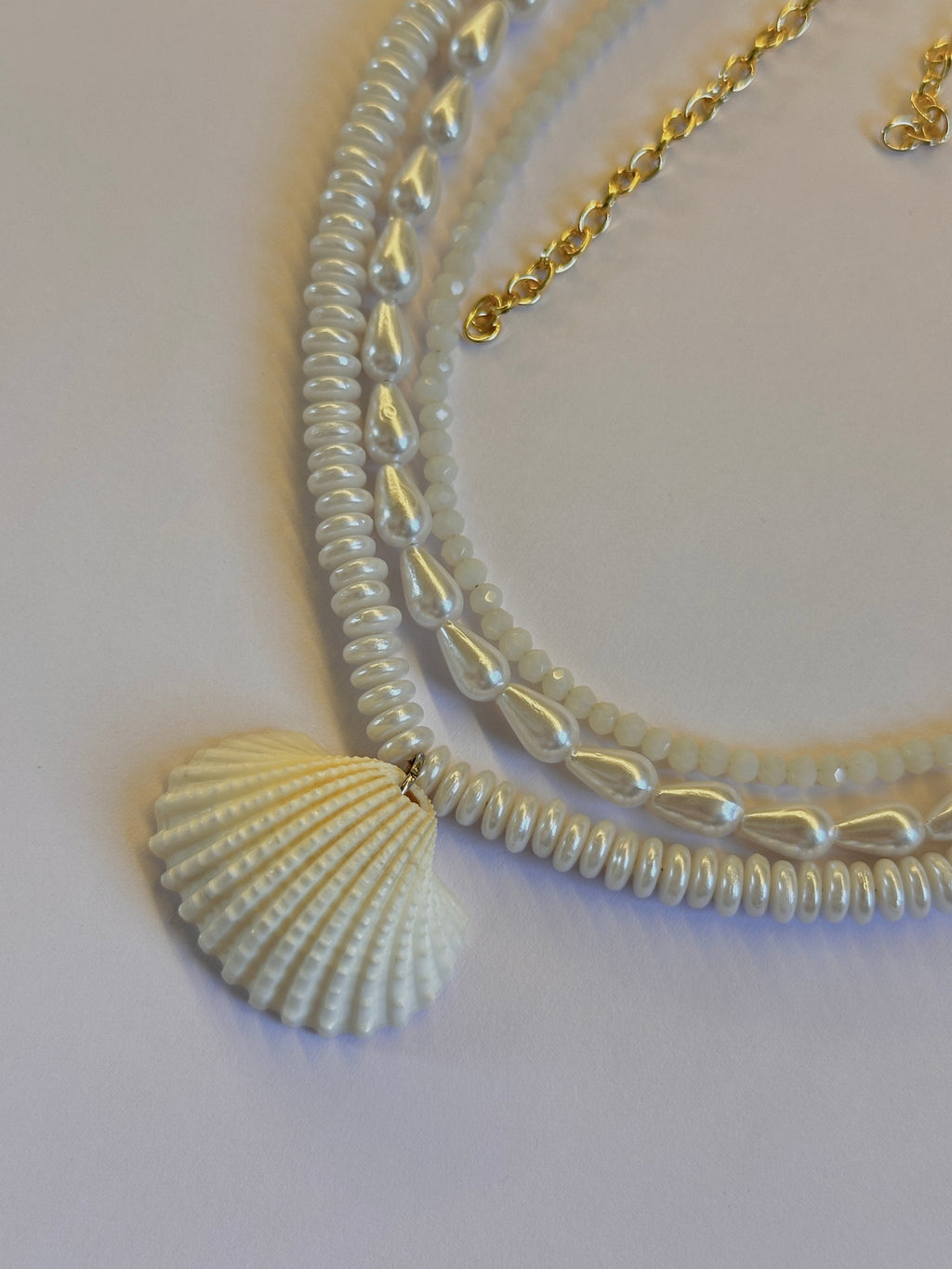 Shell necklace set