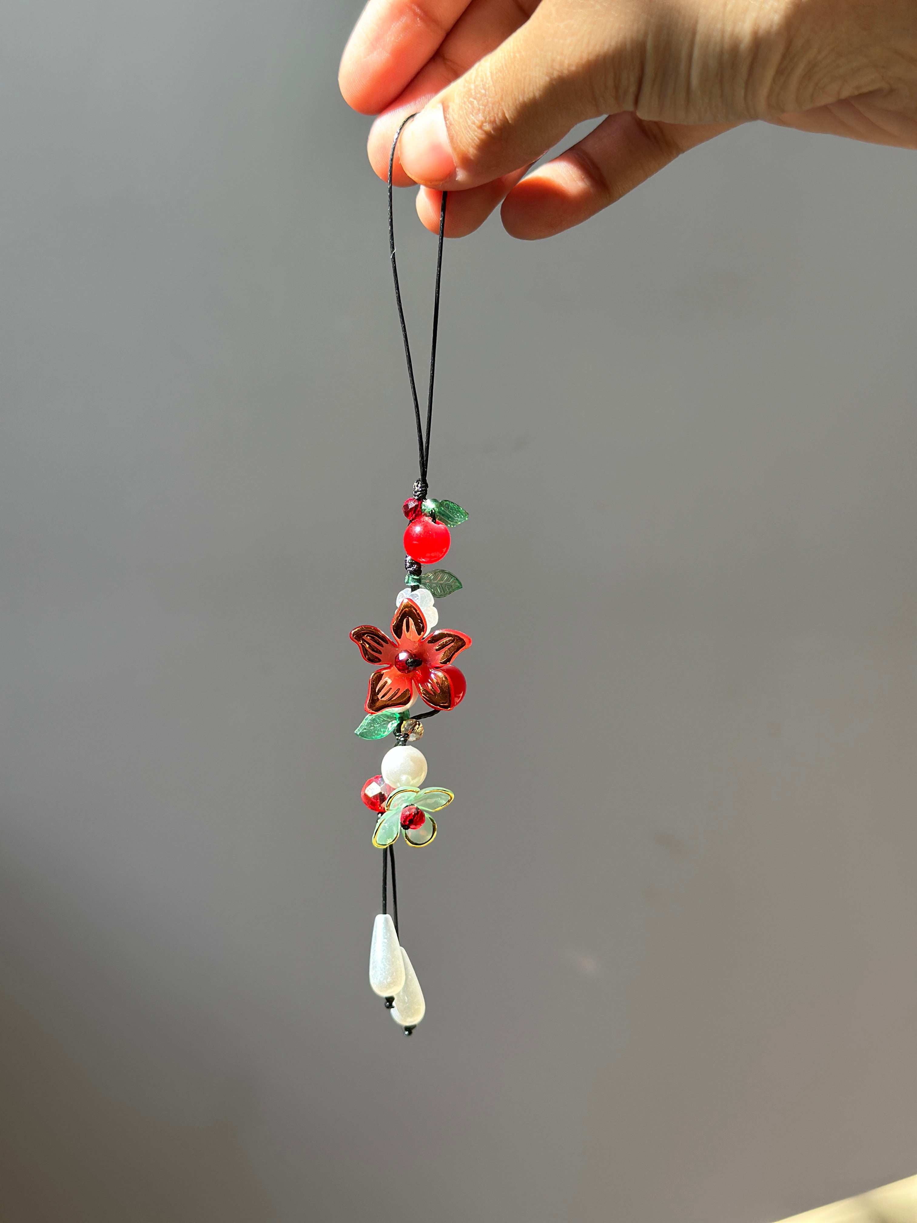 Red flower charm