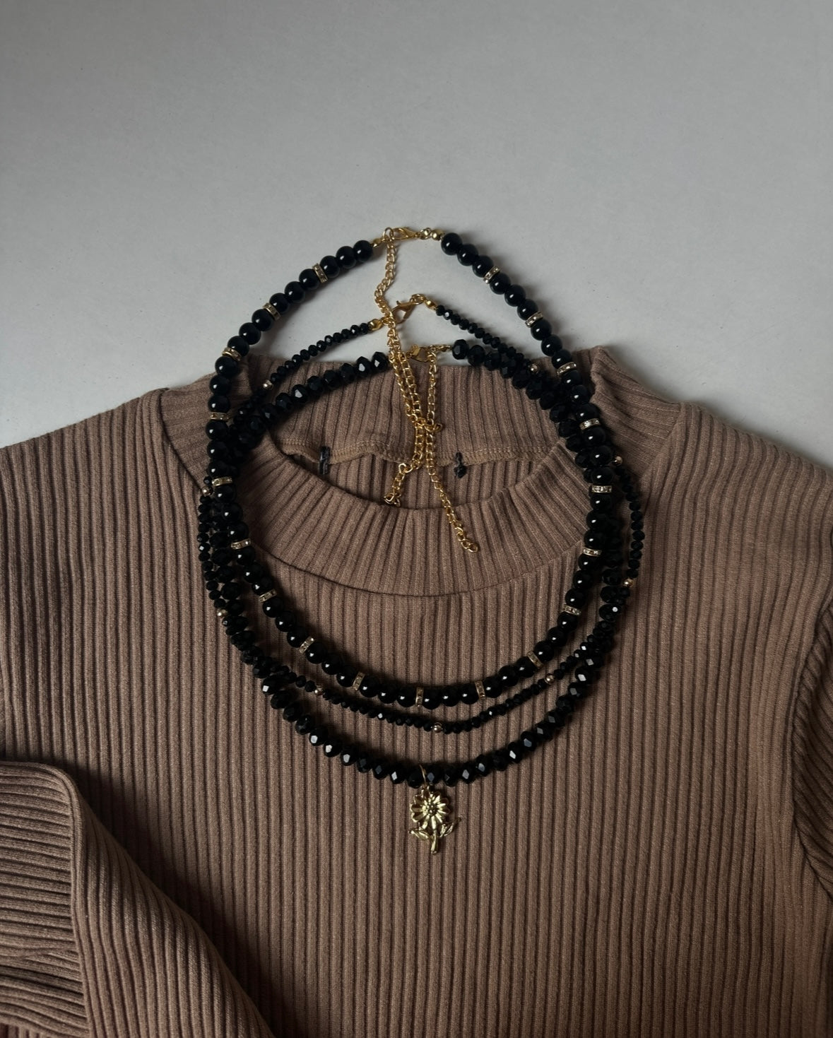 Black beaded necklace (pack of 3)