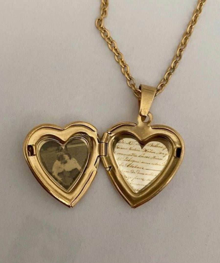 Photo frame locket⚱️