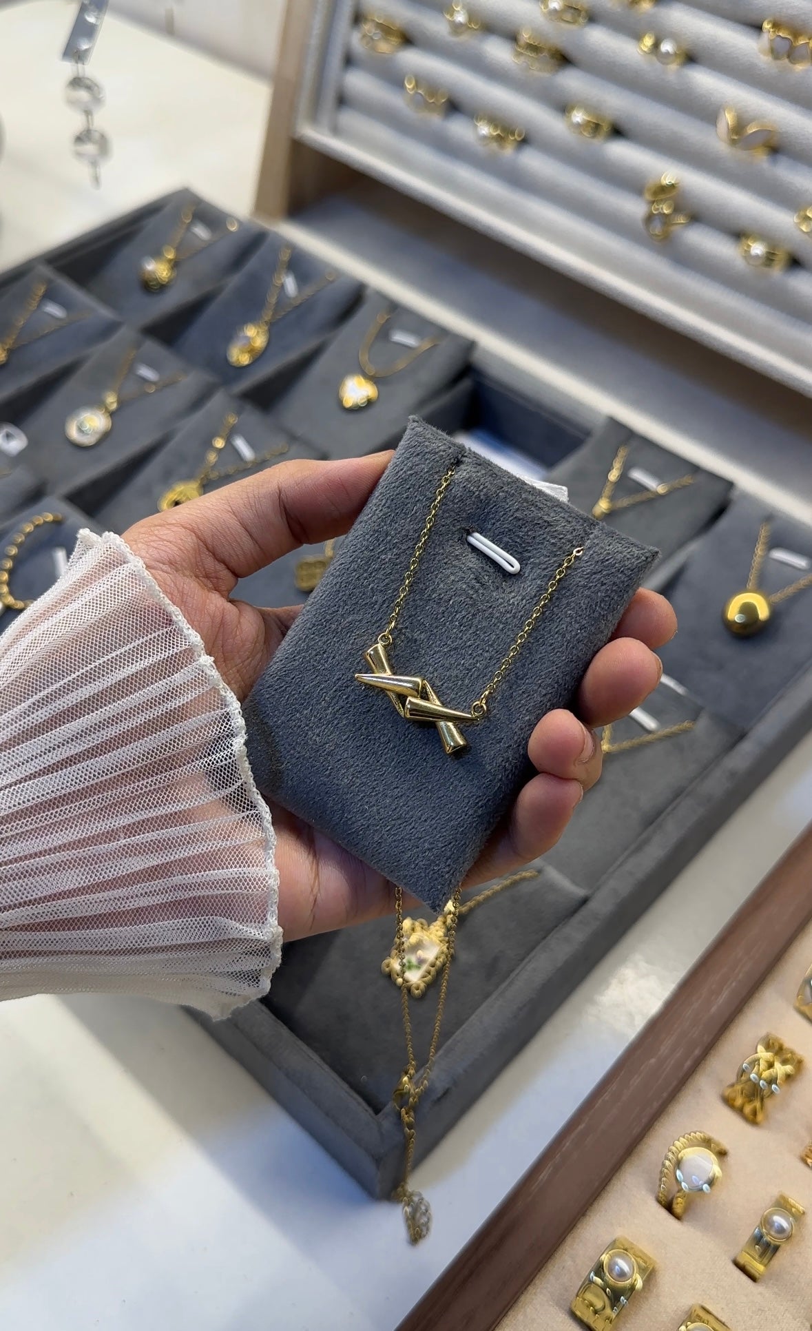 Anti tarnished necklace