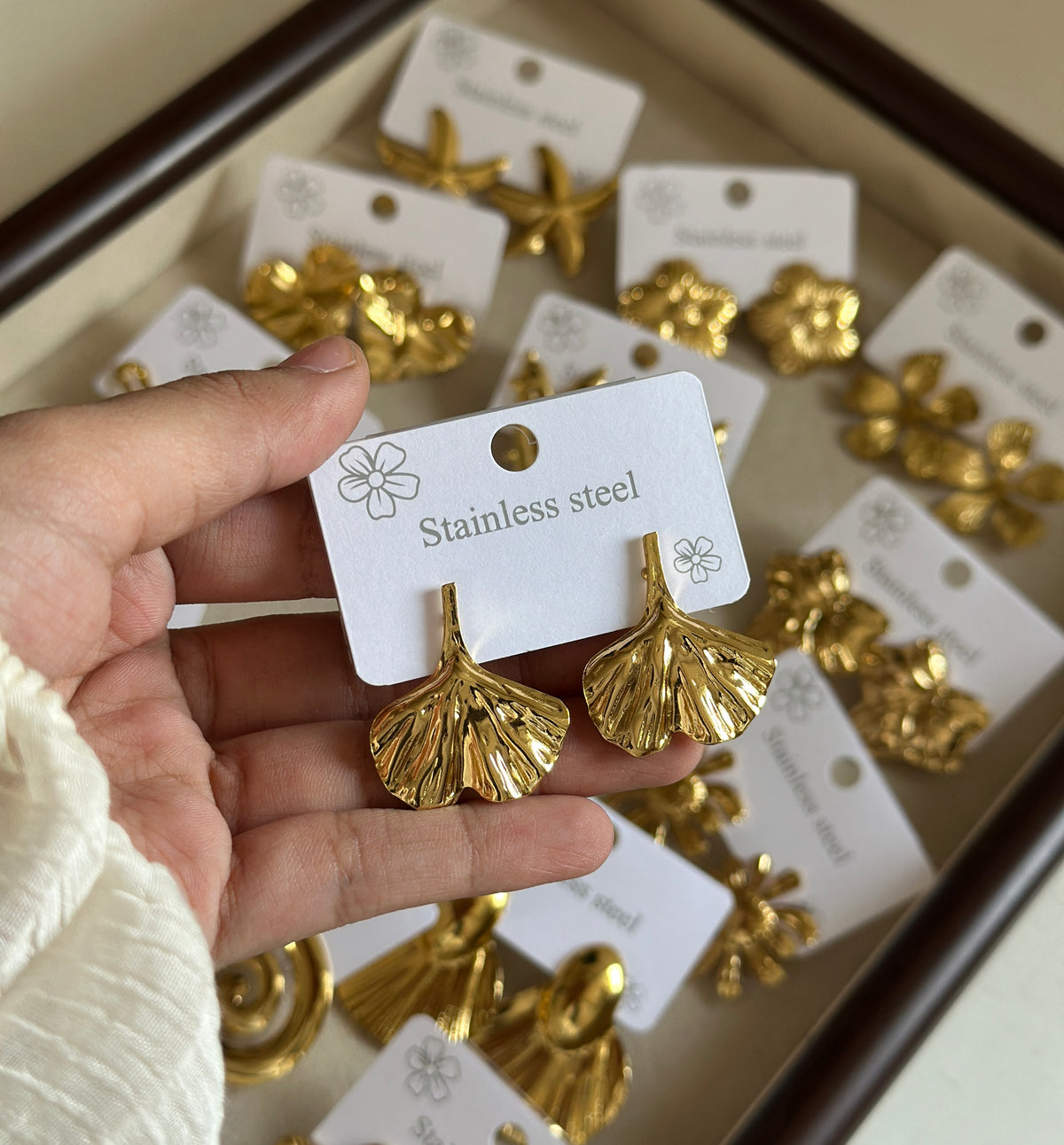 Tail earring
