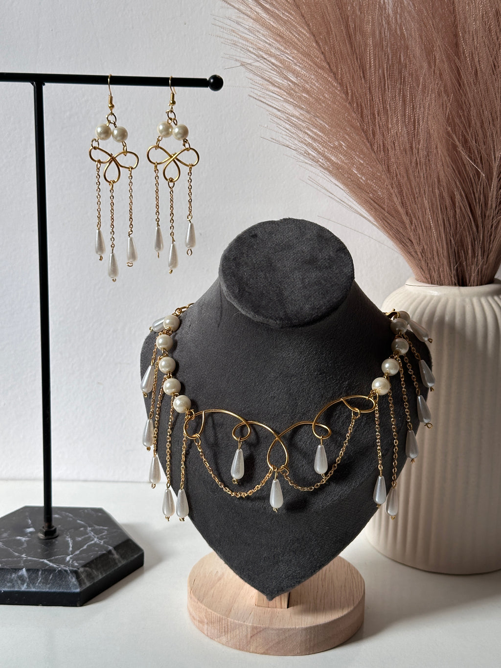 Pearl necklace set