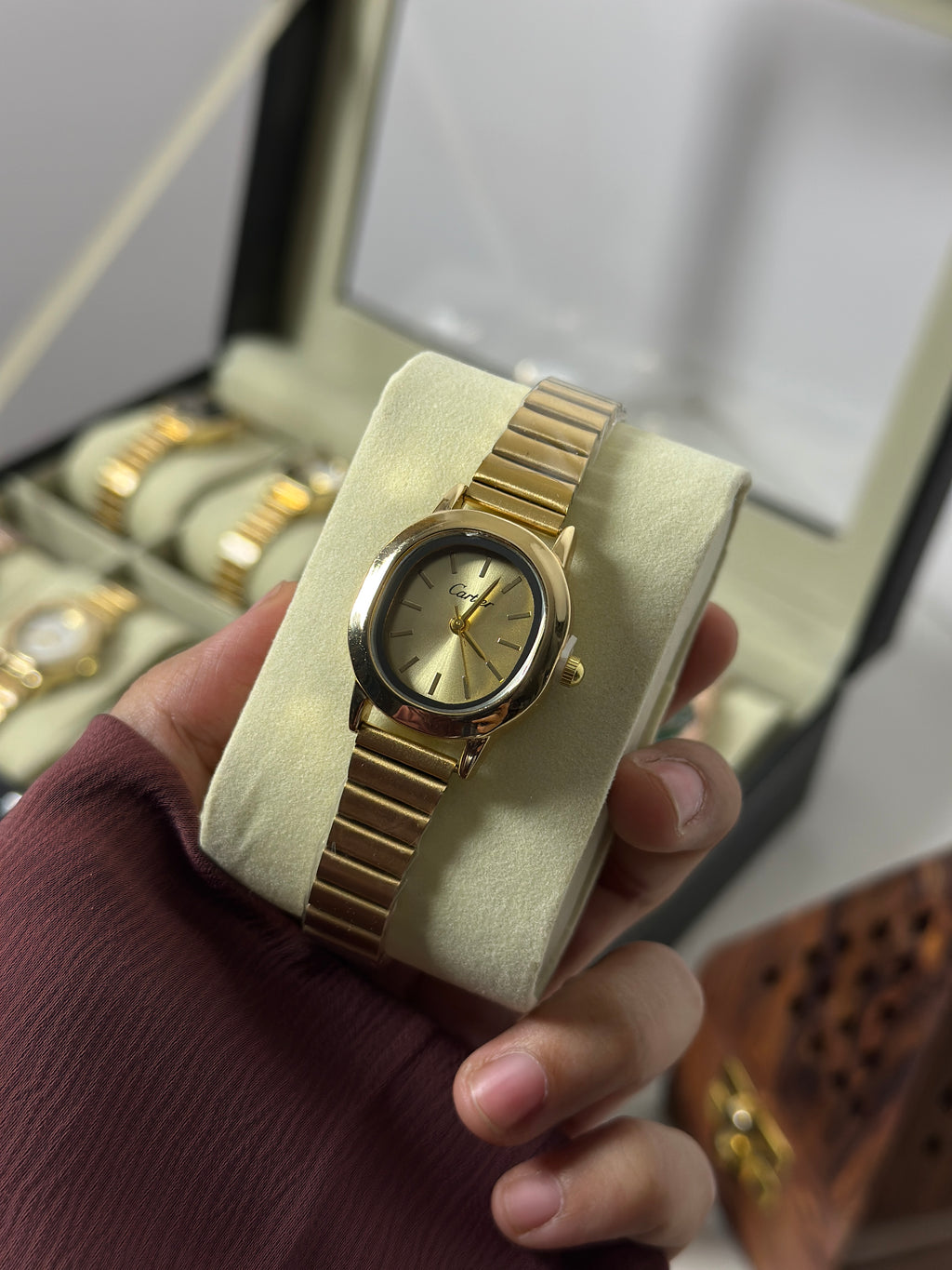 Anti tarnished premium watch