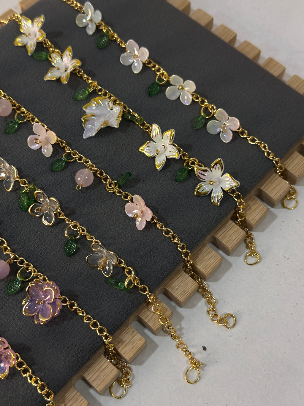 Flowers bracelet