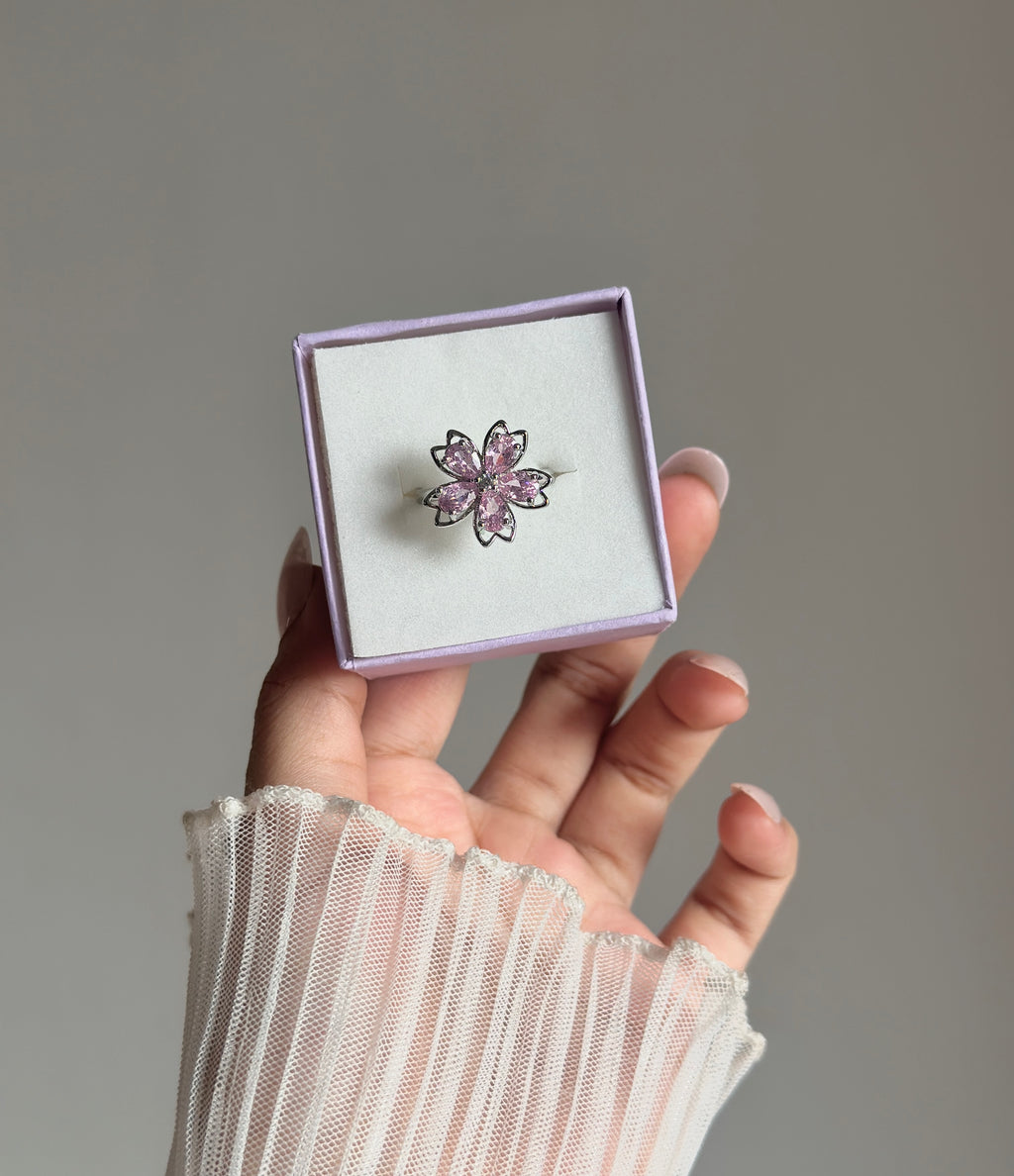 Dreamy Floral ring