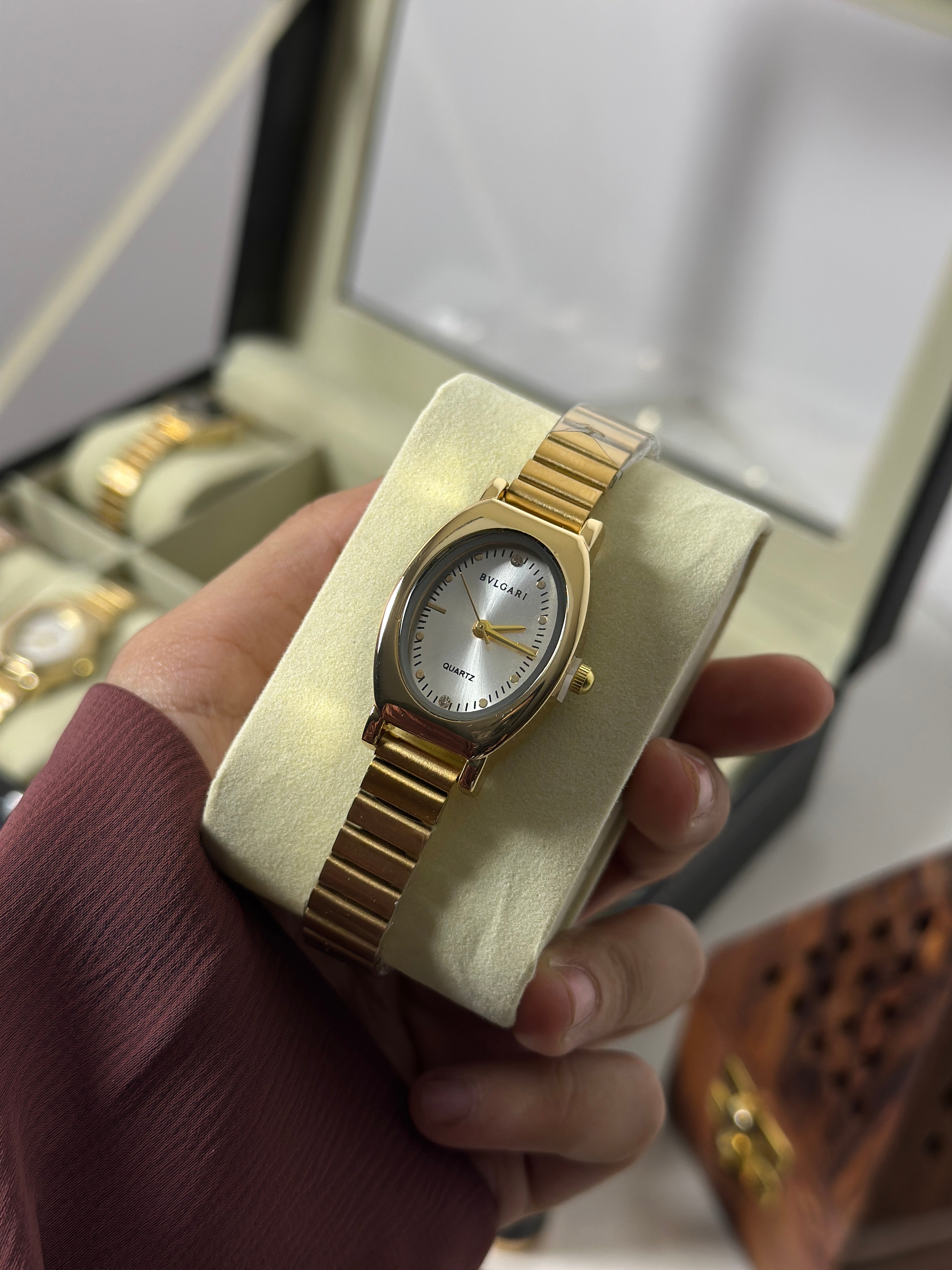 Anti tarnished premium watch