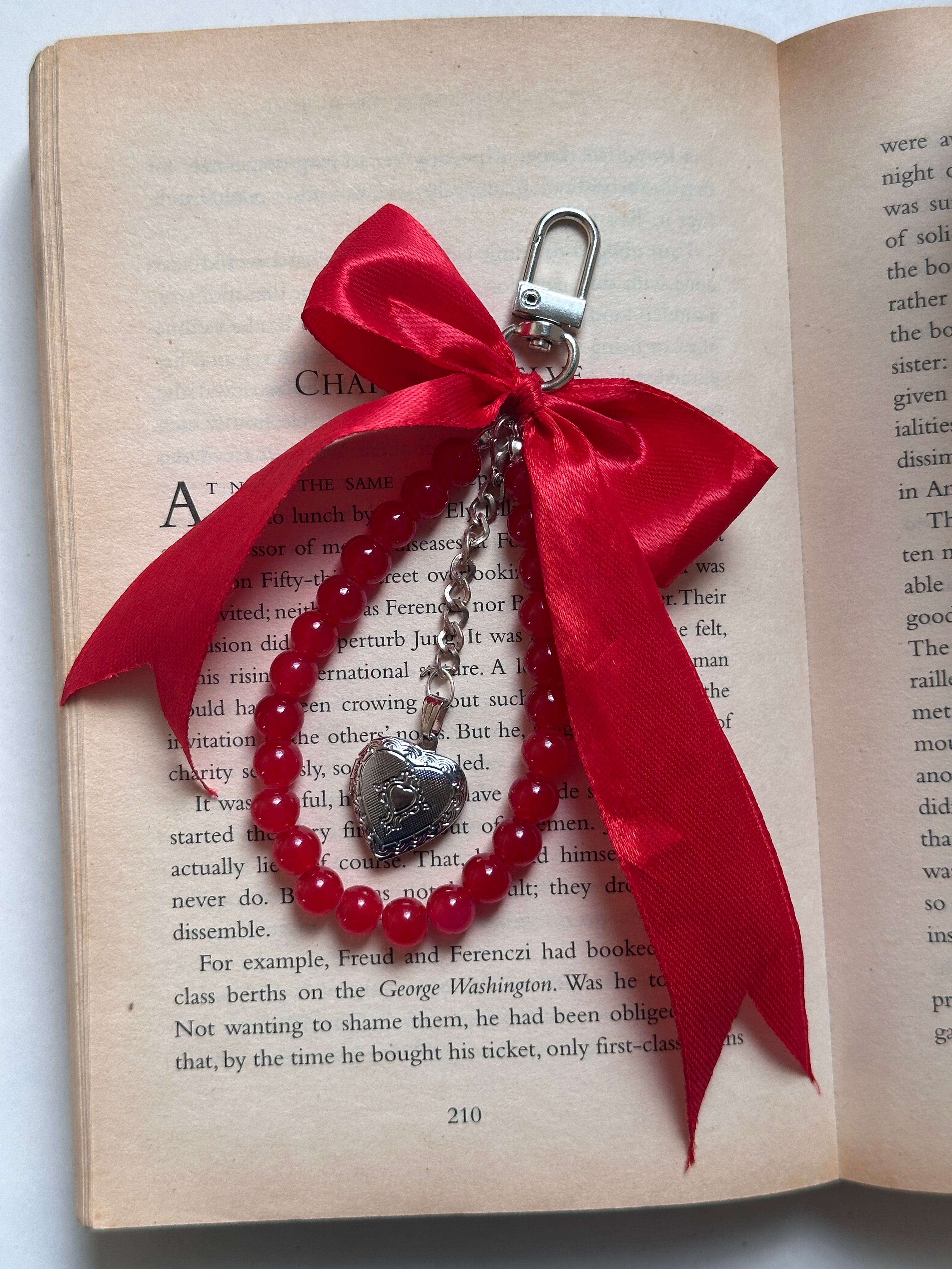 Red bag charm/kechain❤️