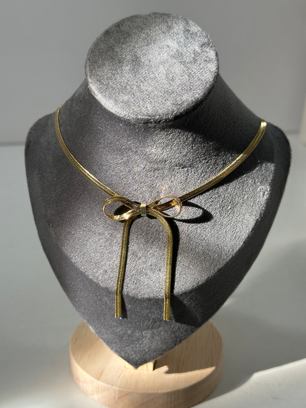 Anti tarnish bow jewellery