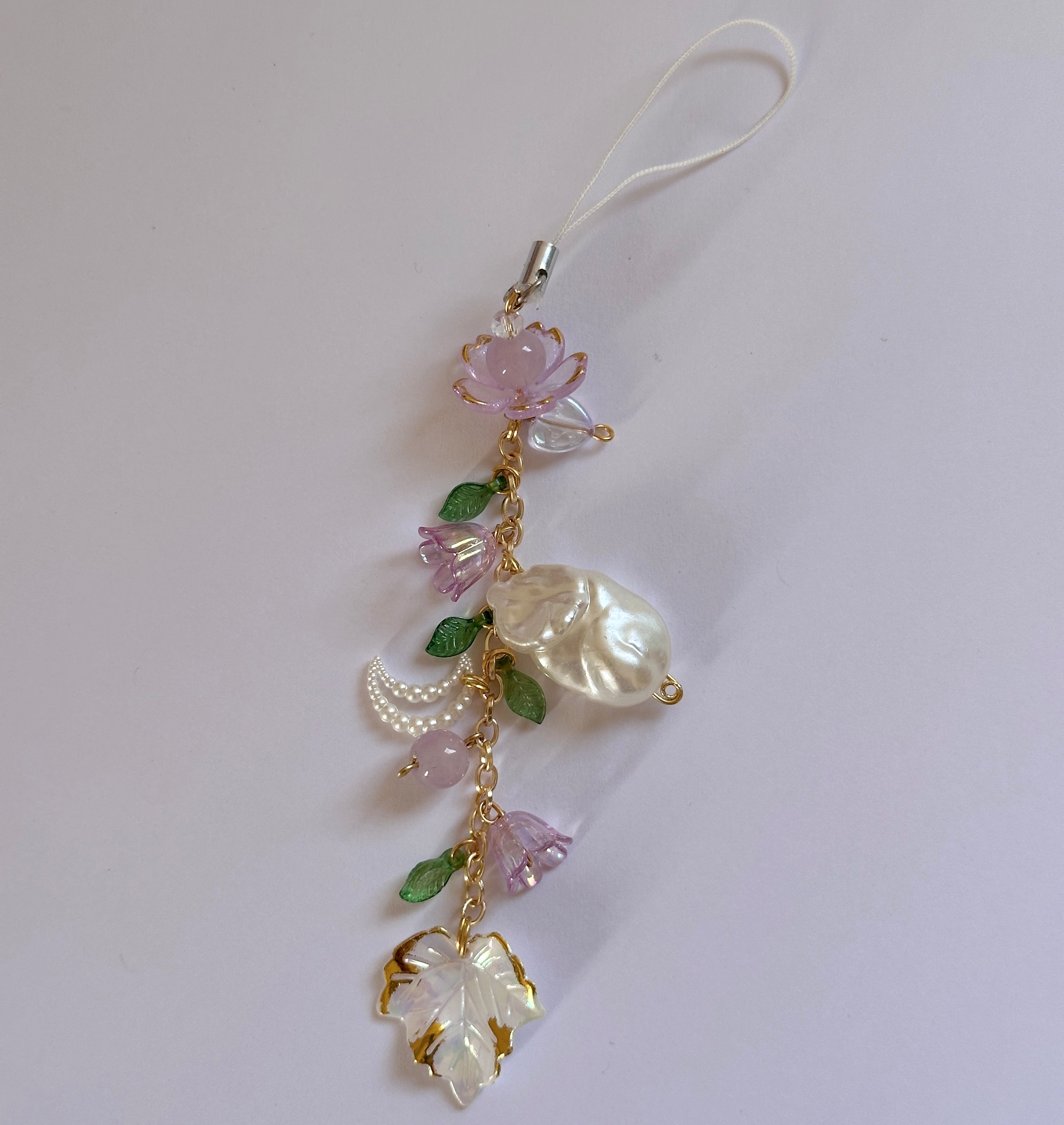 Leaf phone charm