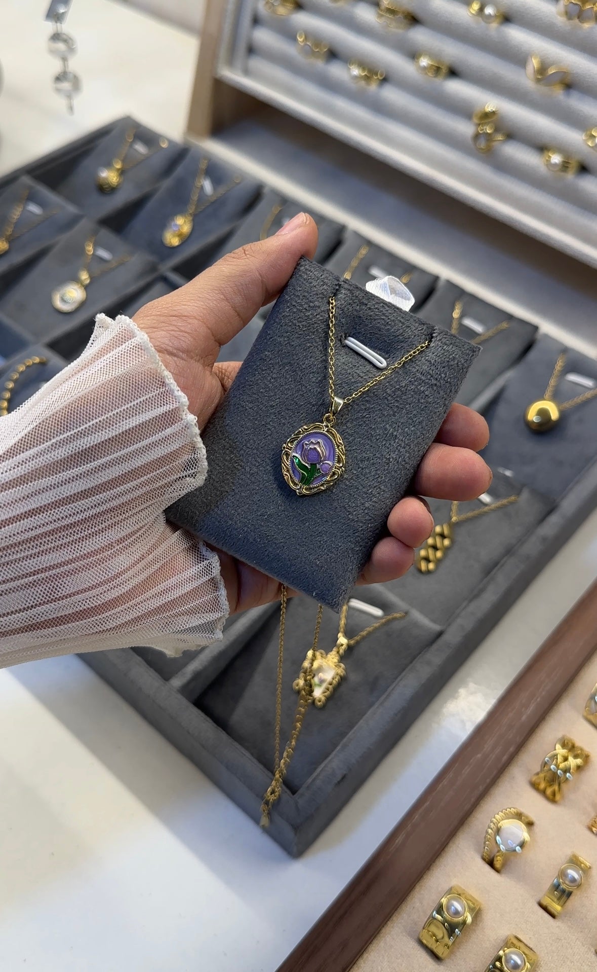 Anti tarnished necklace