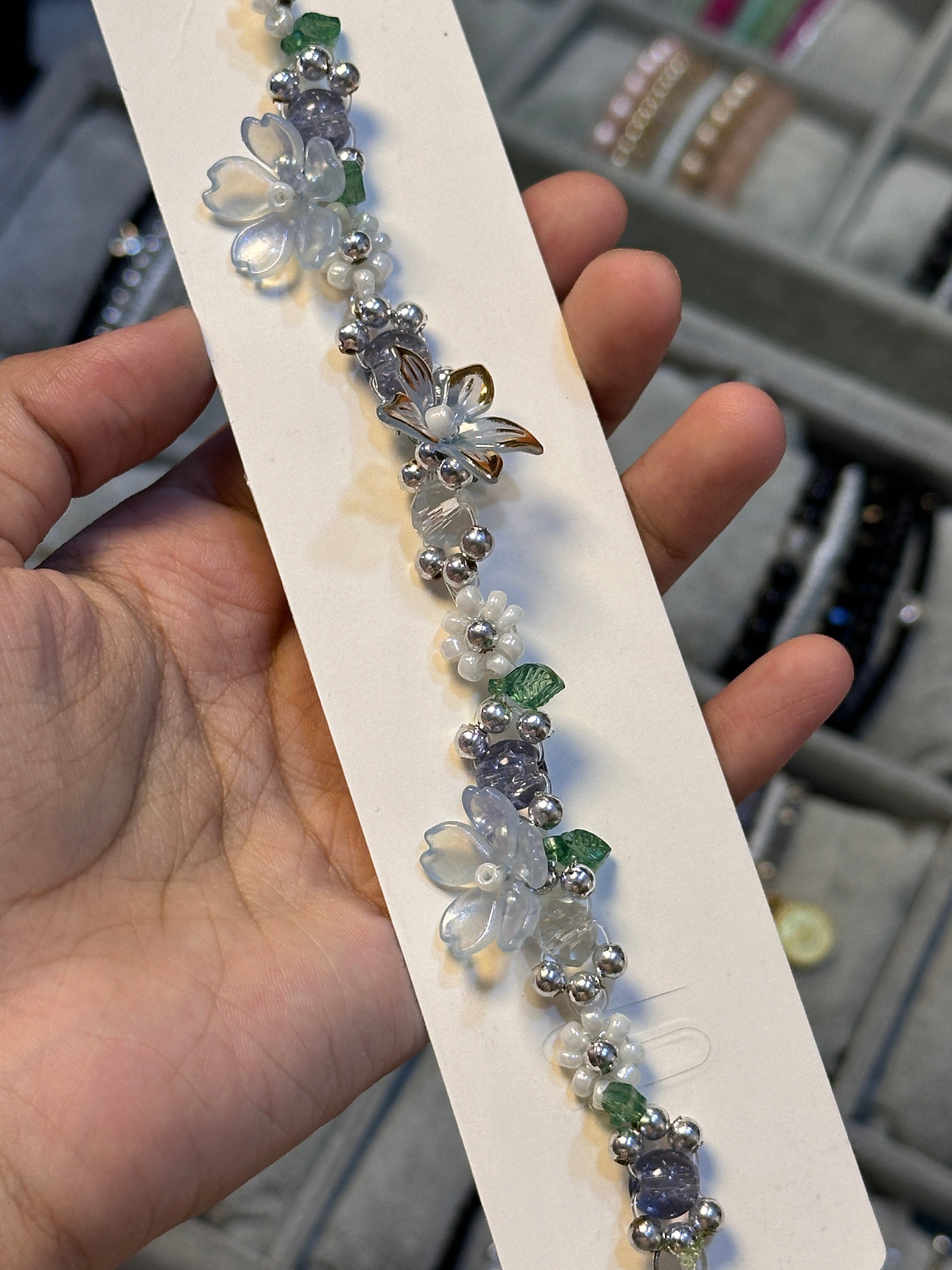 Blue flower bracelet 🦋