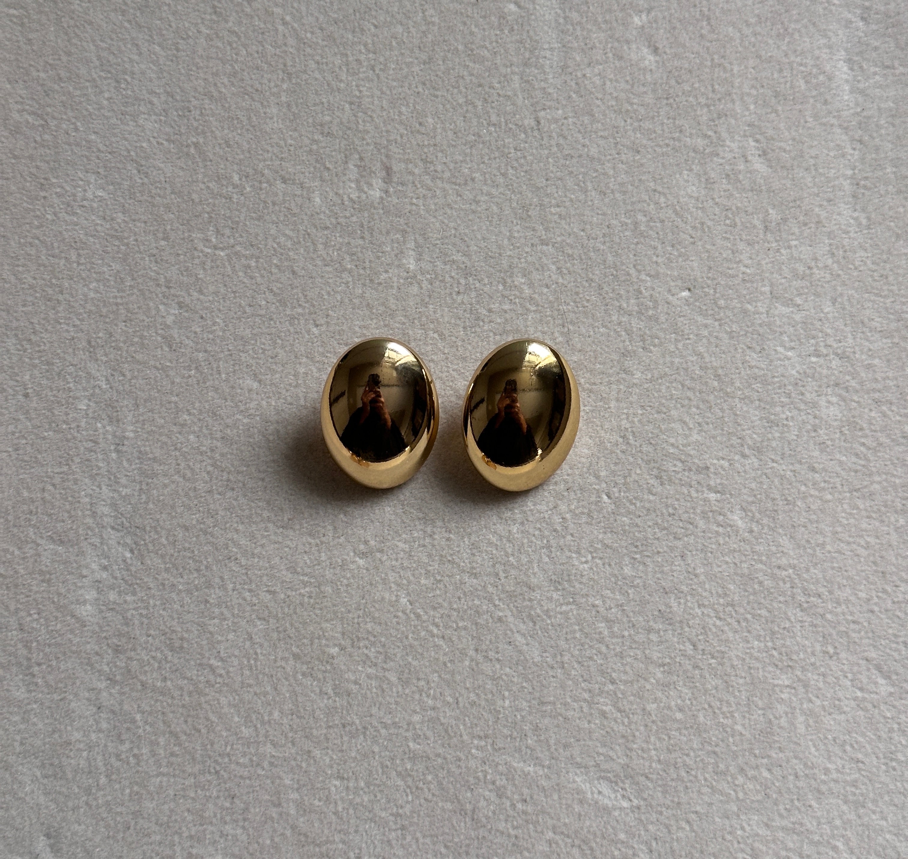 Stud earring