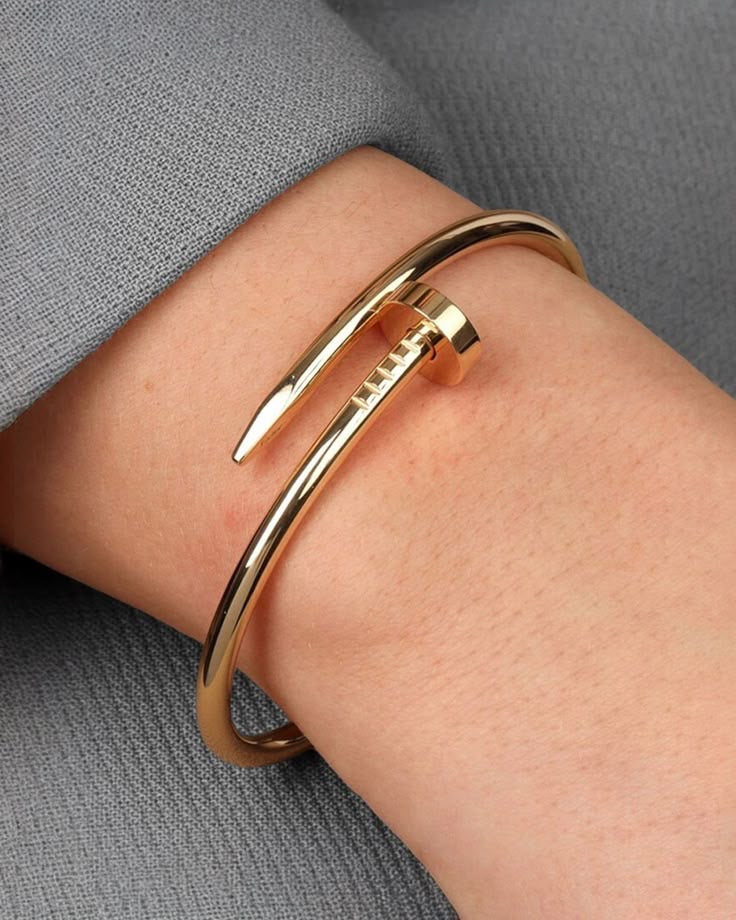 Nail bracelet