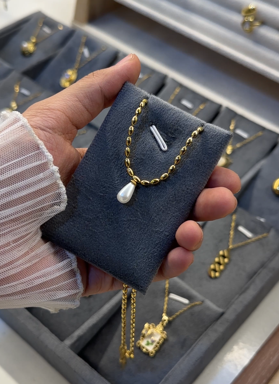 Anti tarnished necklace