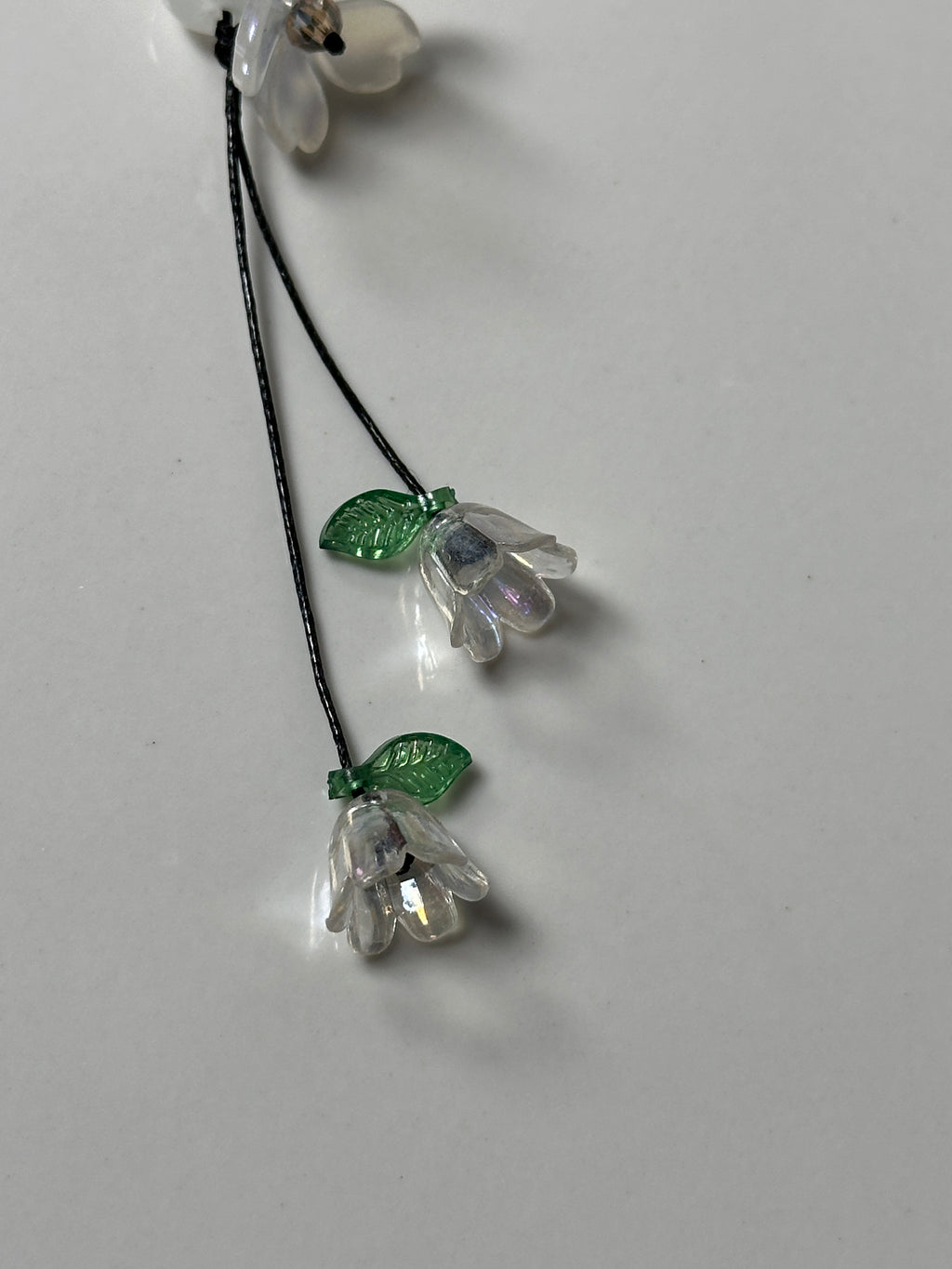 White flower charm🦢🌿