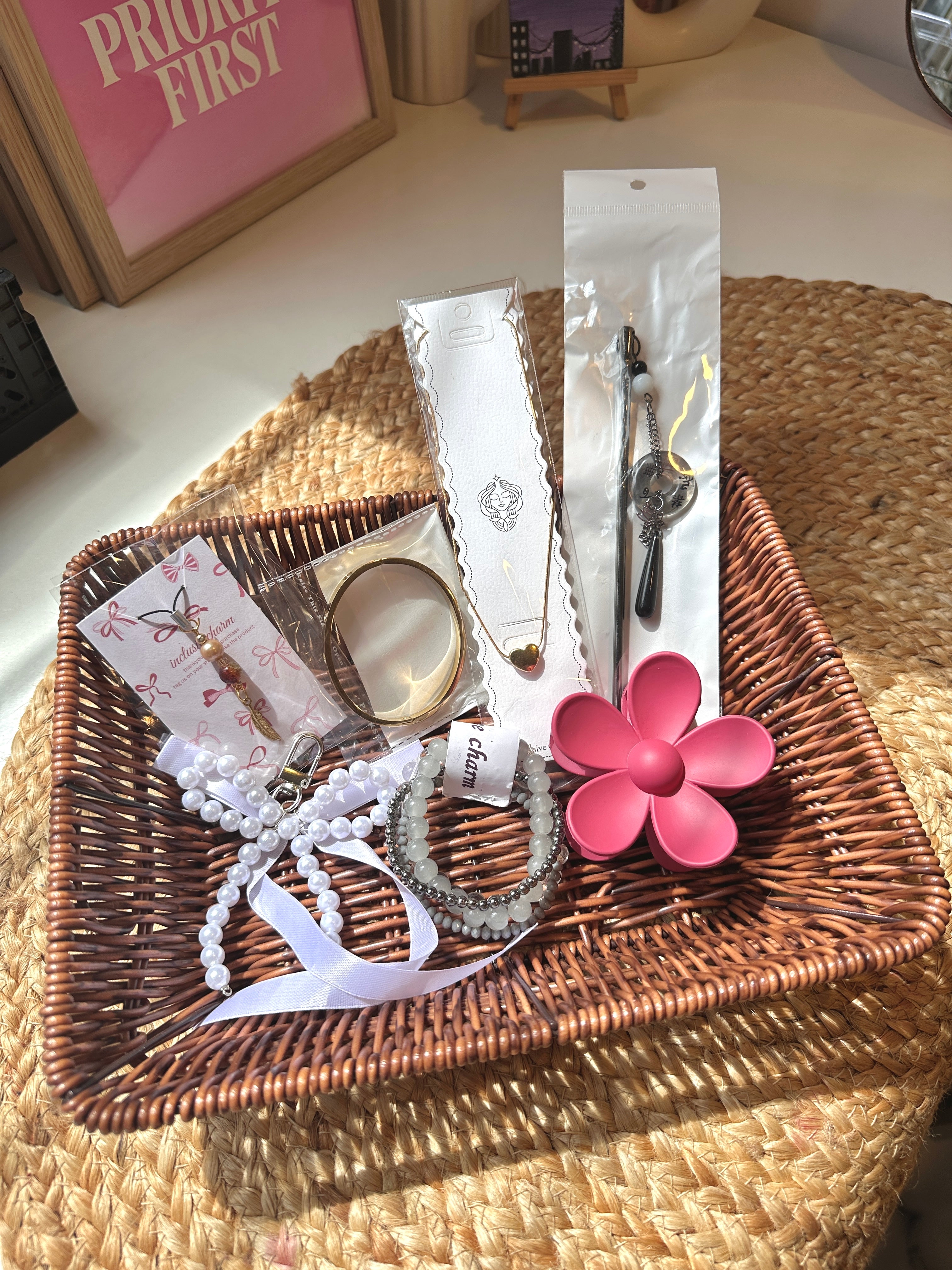 Cute hamper💗