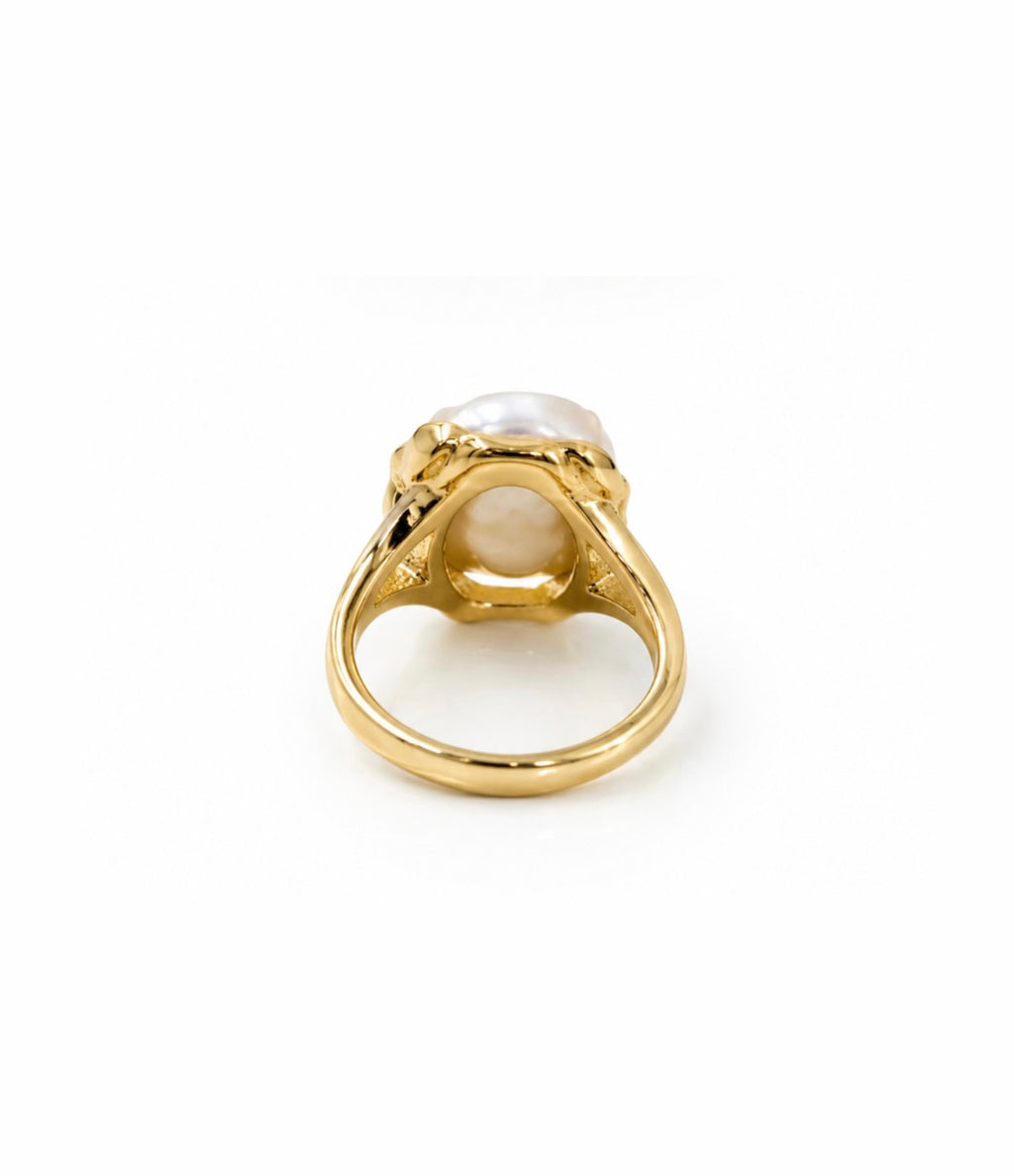 Big pearl ring