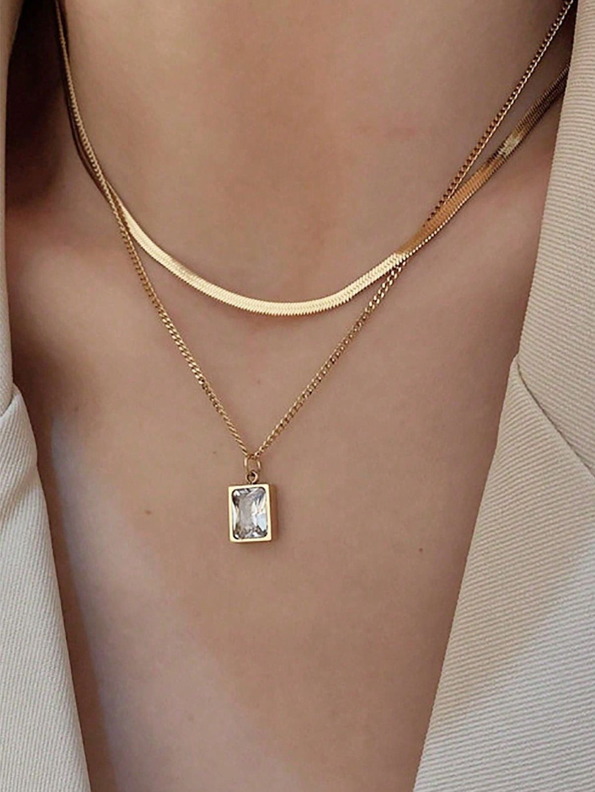 Double layers necklace