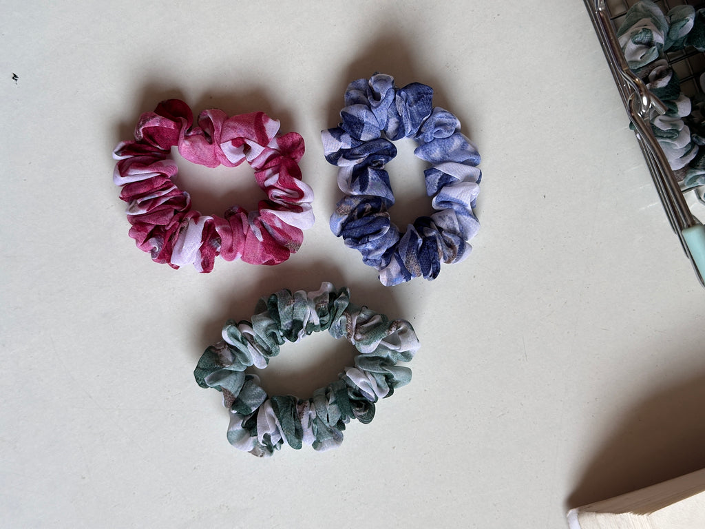 Printed scrunchie