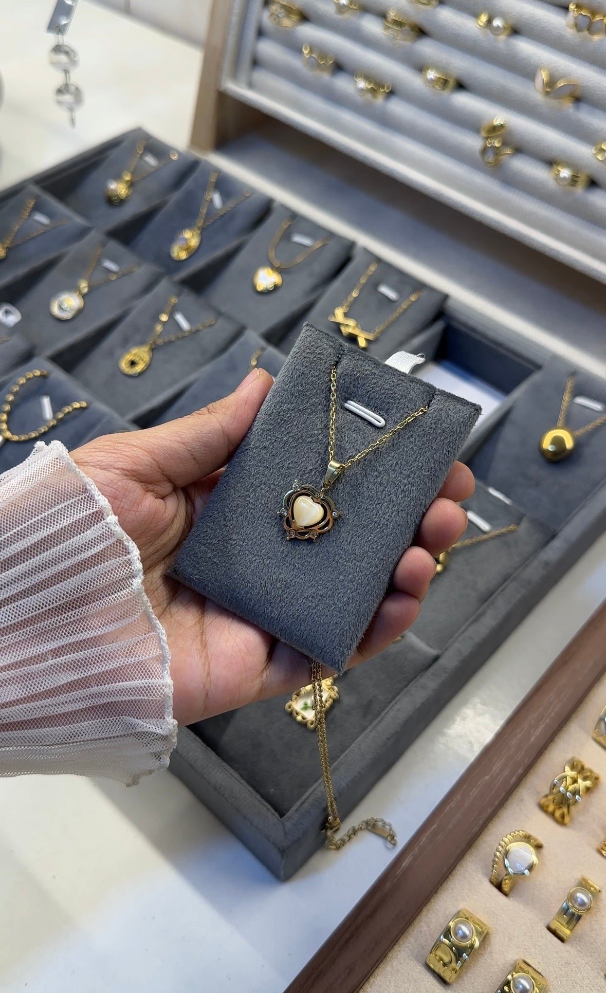 Anti tarnished necklace