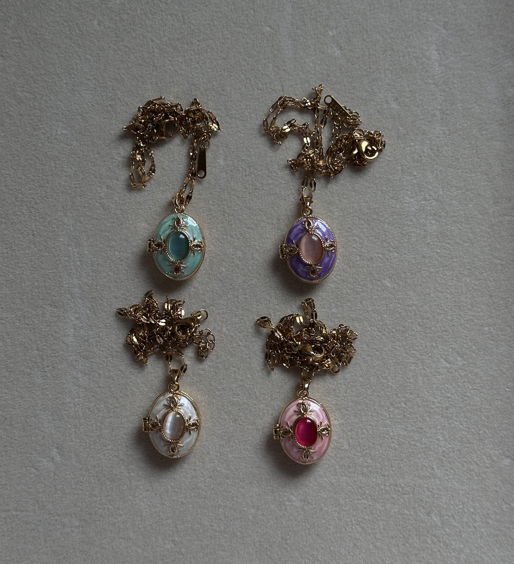 Vintage photo locket