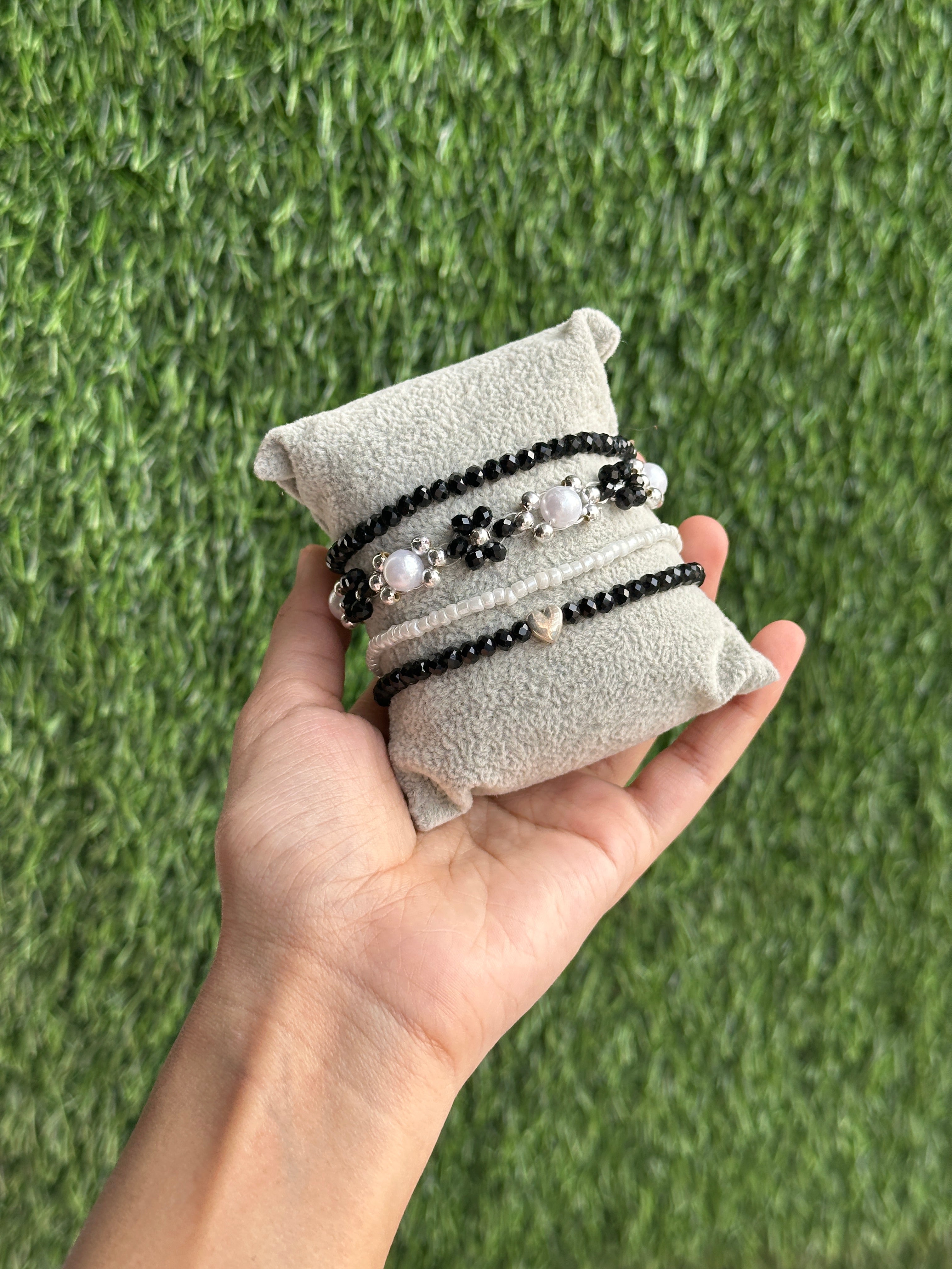 Black stack pack of 4