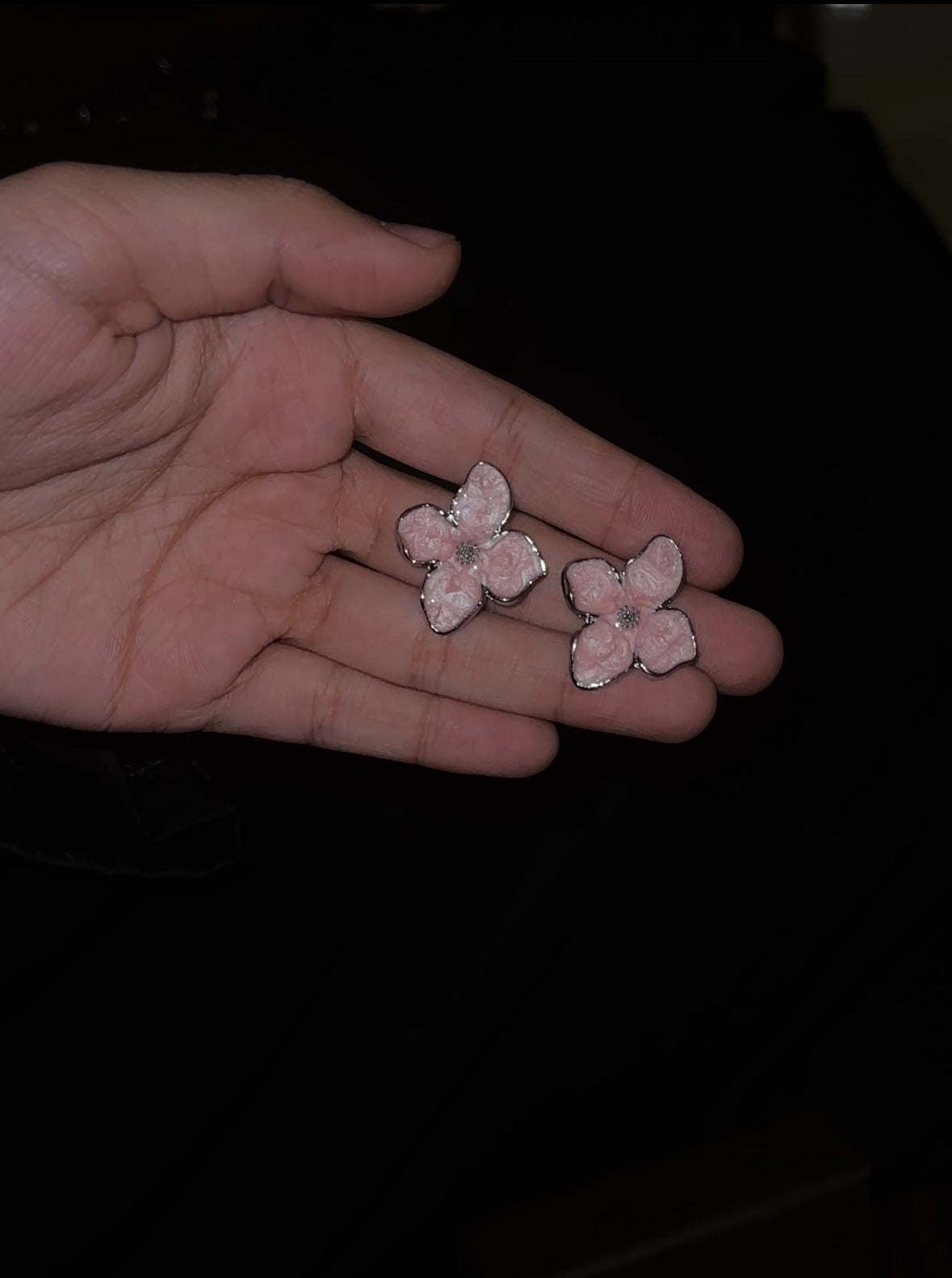 Daily wear earrings