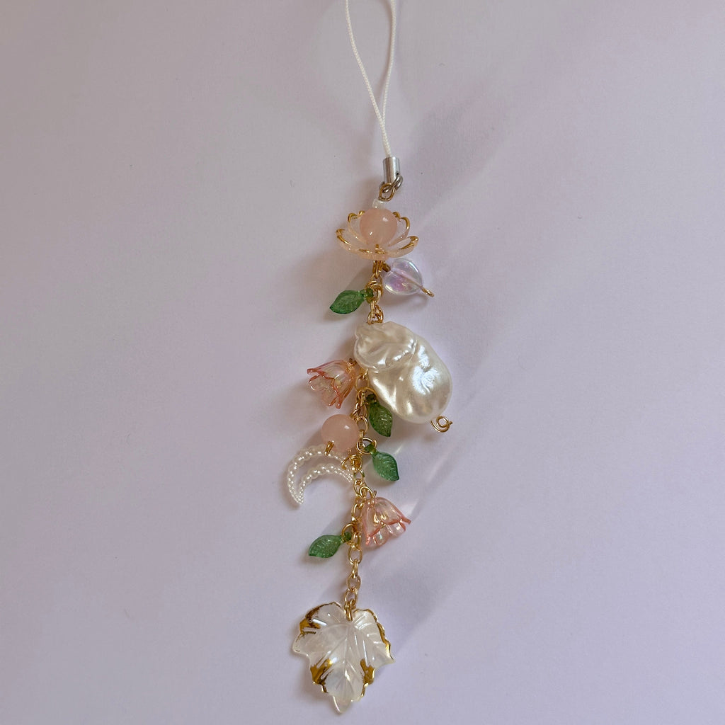 Leaf phone charm