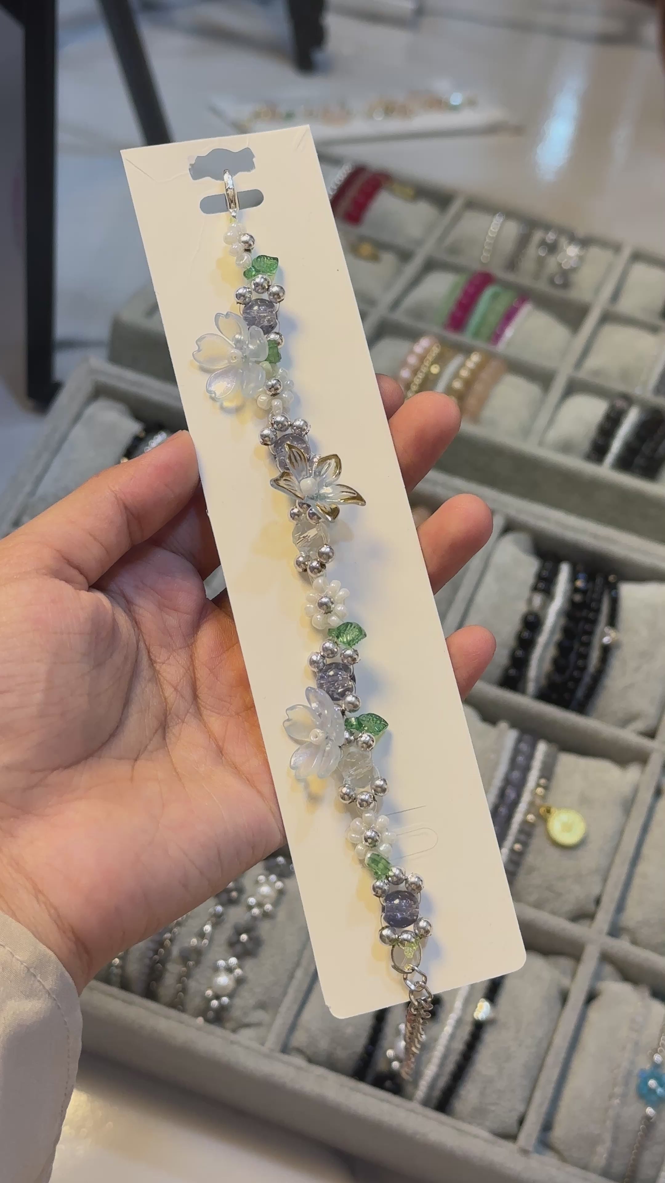 Blue flower bracelet 🦋