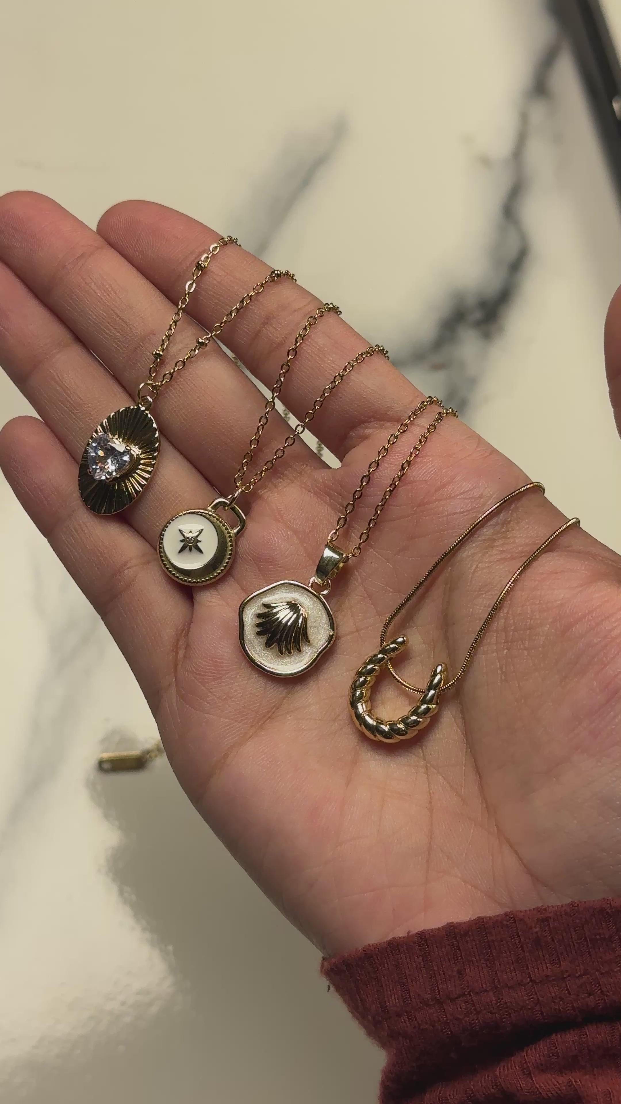 Minimal daily wear necklace